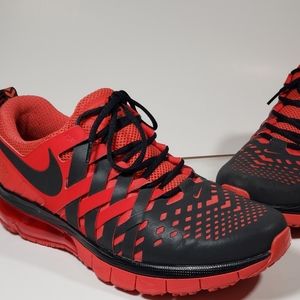 NIKE FINGERTRAP MAX